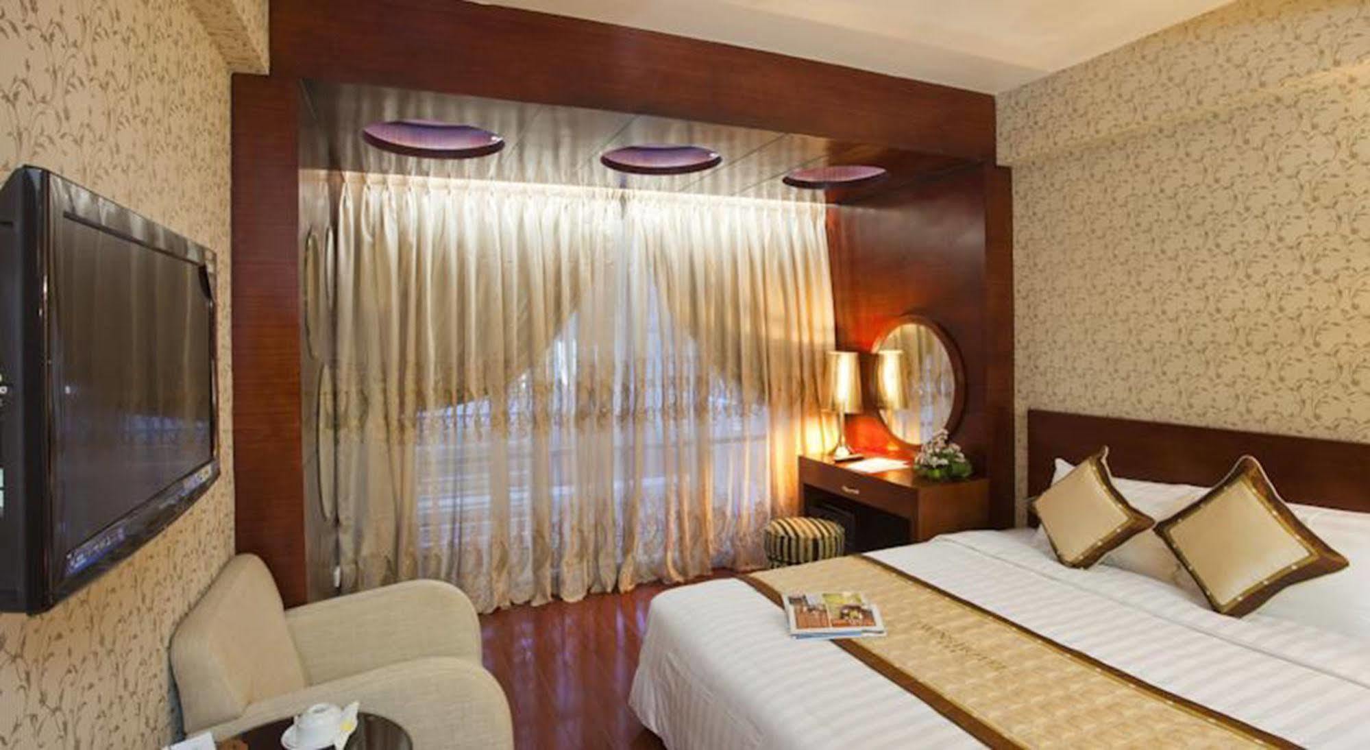 Millennium Hanoi Hotel Esterno foto